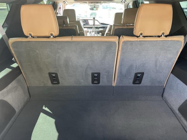 2023 Cadillac Escalade ESV 4WD Premium Luxury