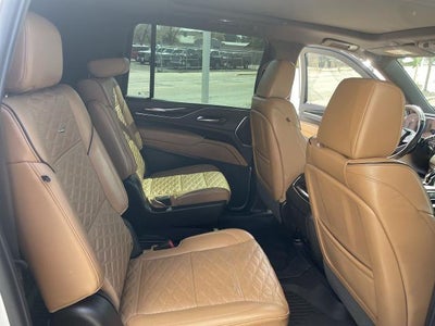 2023 Cadillac Escalade ESV 4WD Premium Luxury