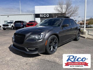 2023 Chrysler 300 Touring L