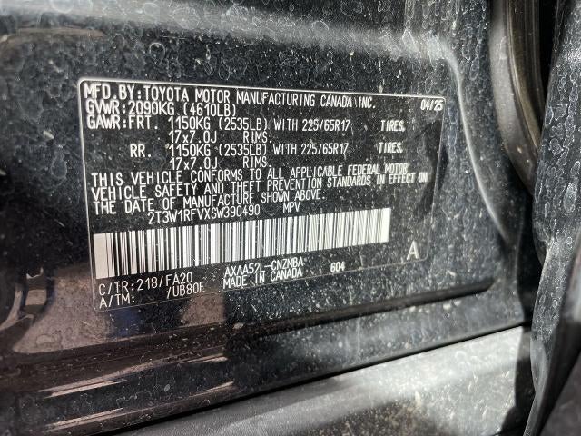 2025 Toyota RAV4 XLE