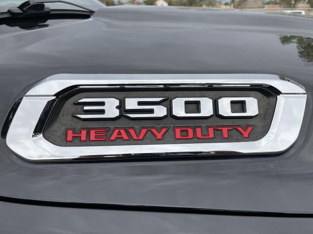 2022 RAM 3500 Laramie Crew Cab 4x4 8' Box