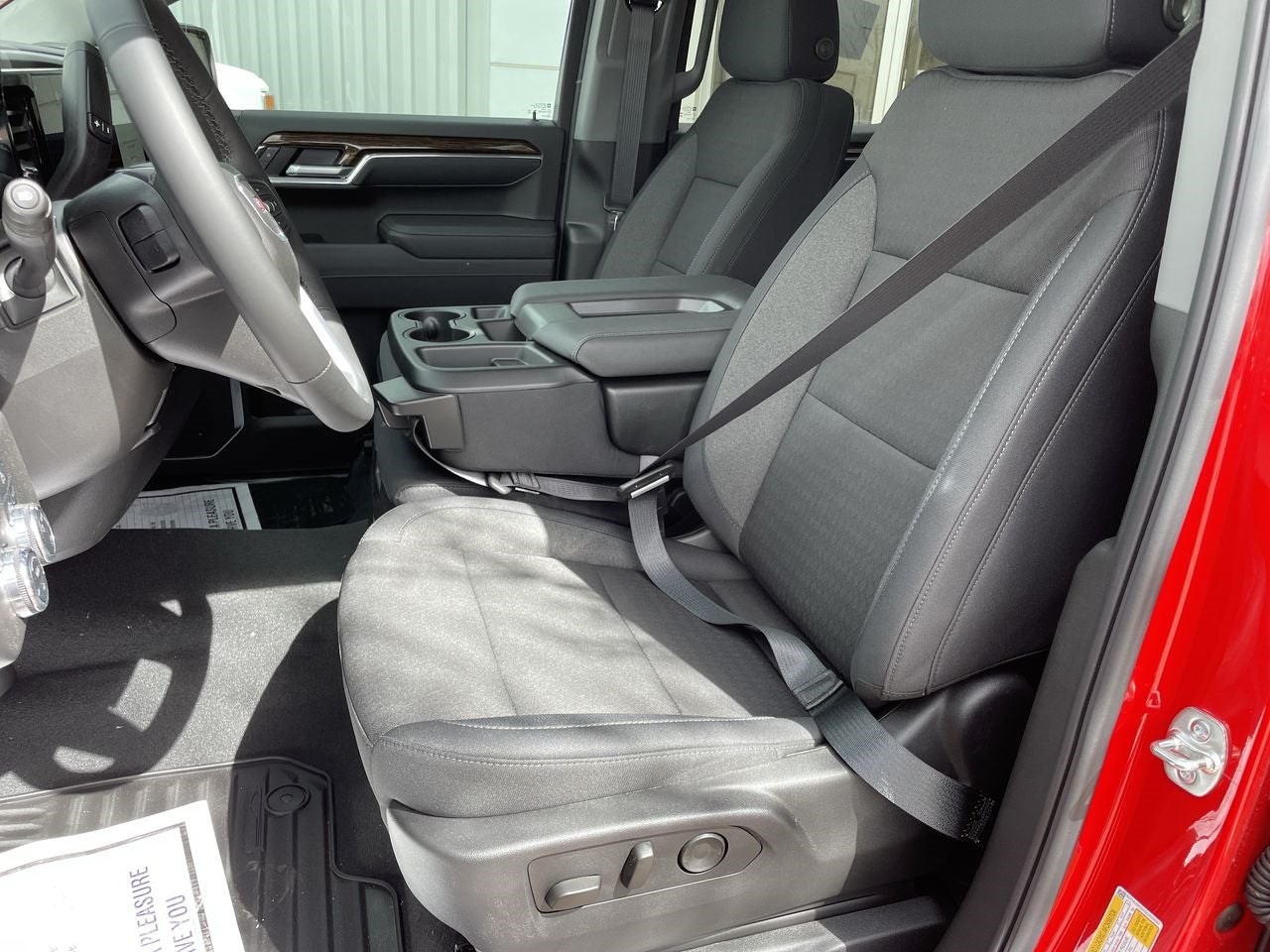 2025 GMC Sierra 1500 SLE