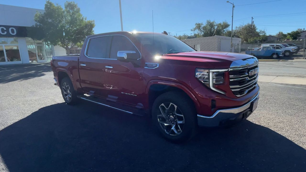 2025 GMC Sierra 1500 SLT