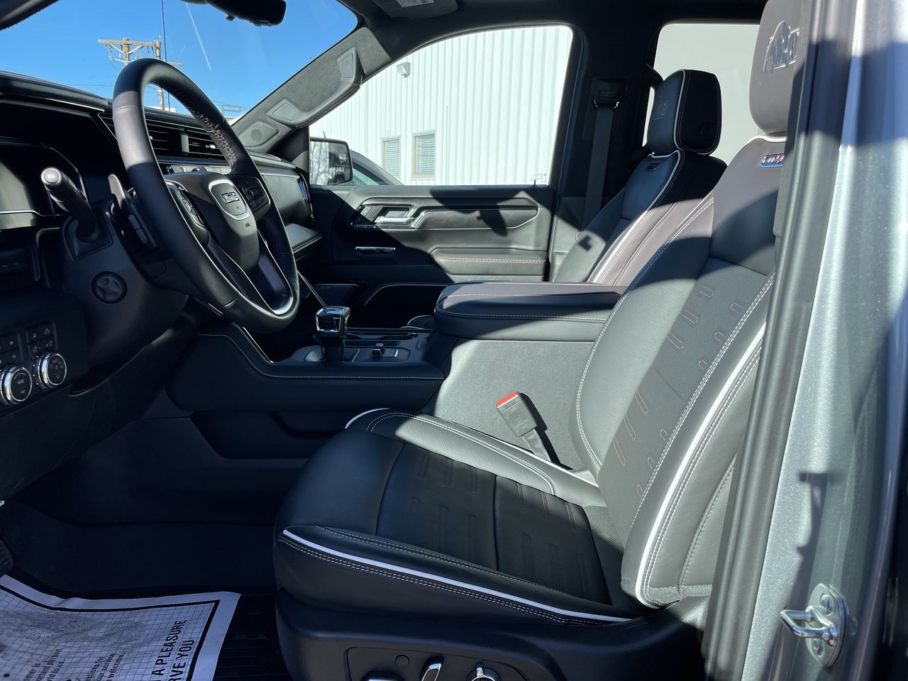 2025 GMC Sierra 1500 AT4X