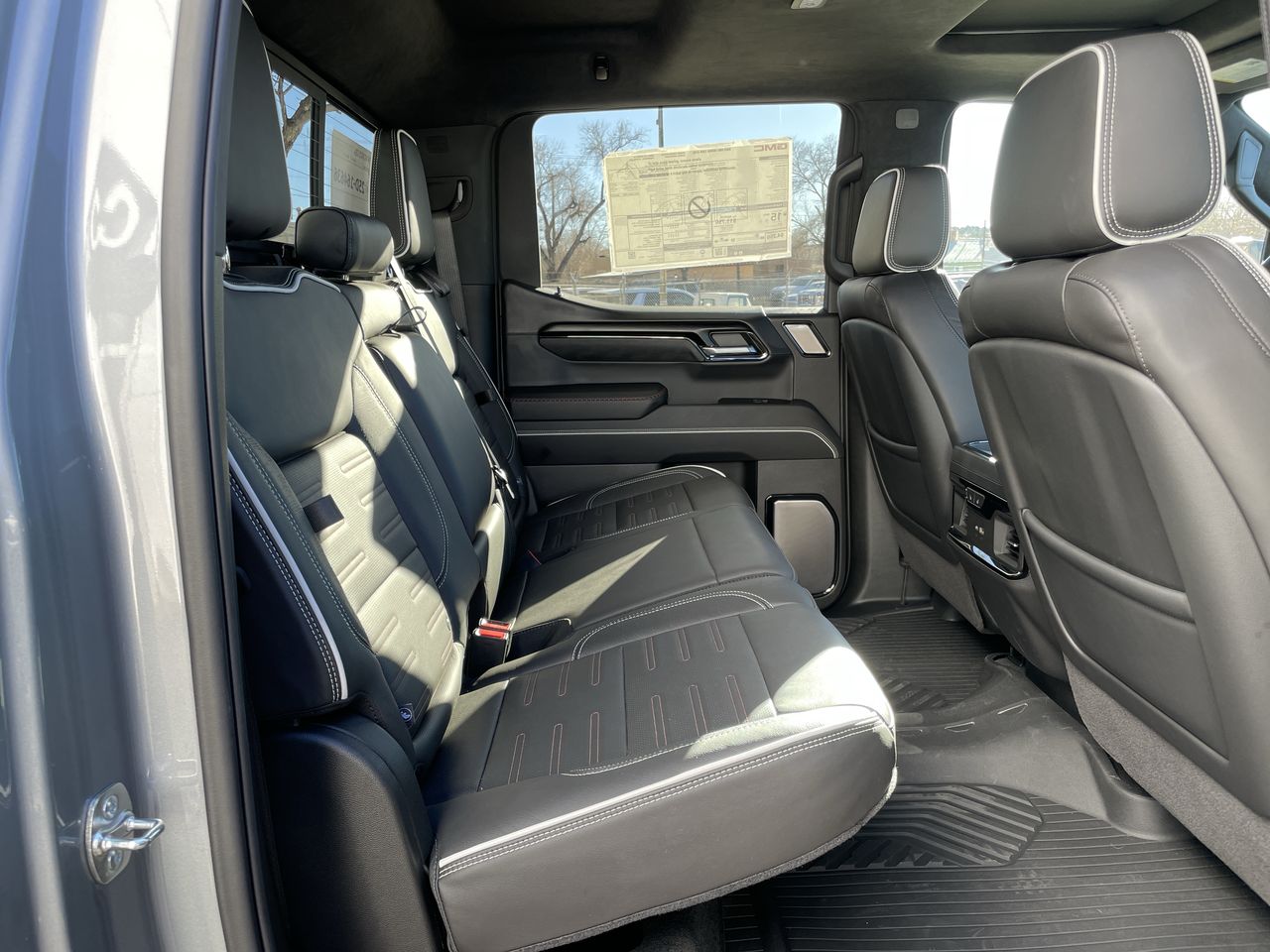 2025 GMC Sierra 1500 AT4X