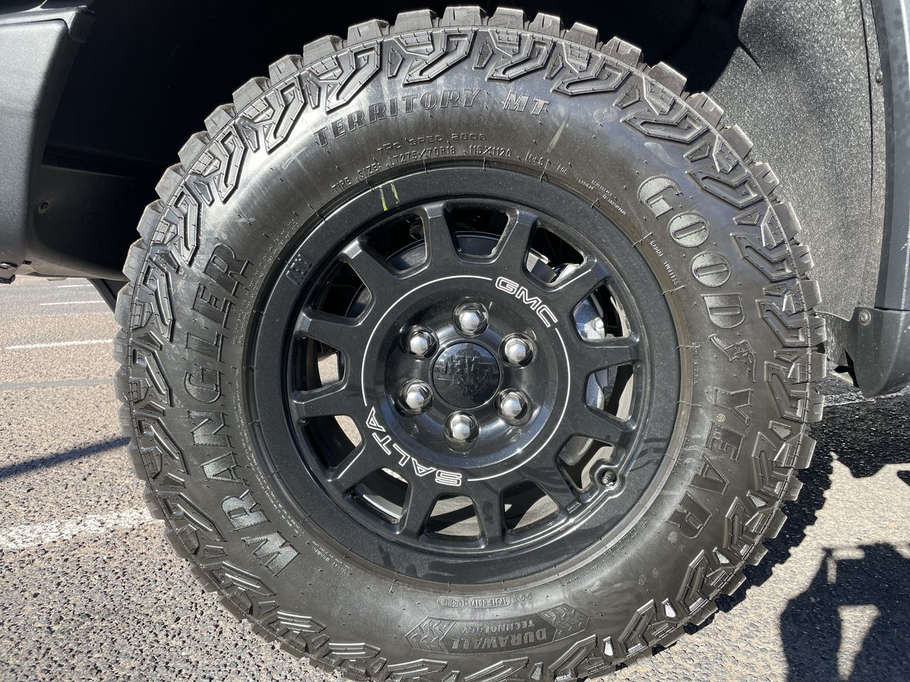 2025 GMC Sierra 1500 AT4X