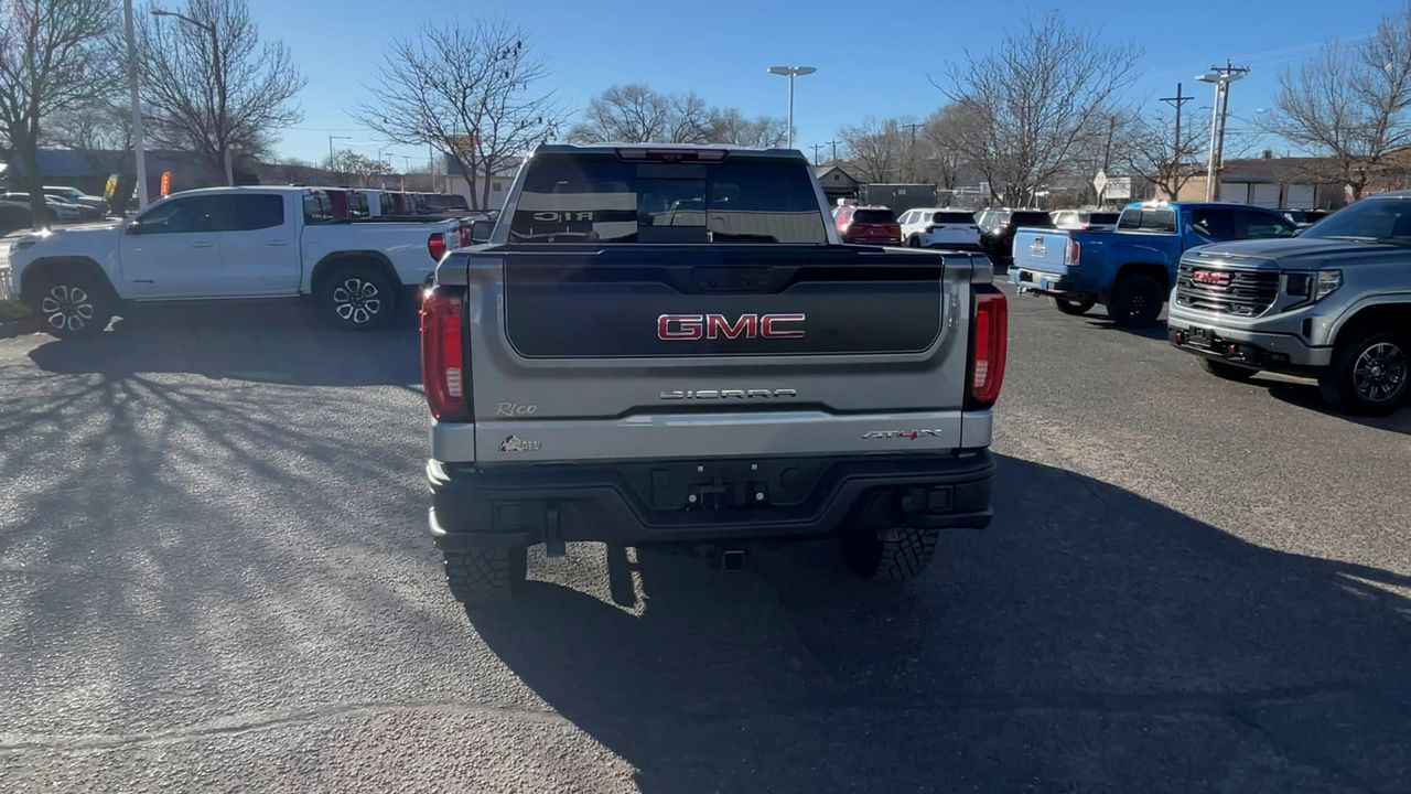 2025 GMC Sierra 1500 AT4X
