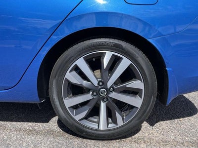 2021 Nissan Versa SR Xtronic CVT