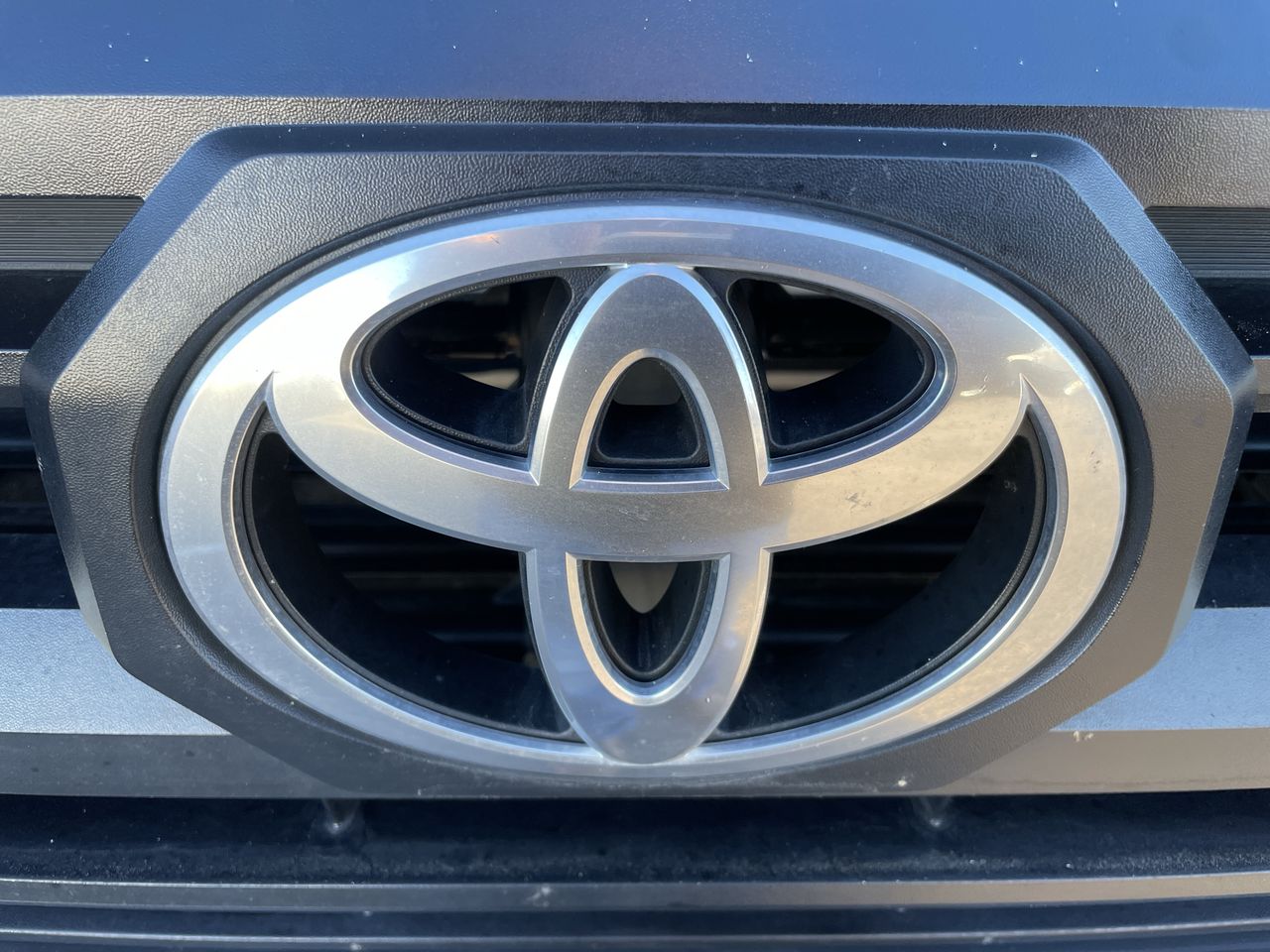 2024 Toyota Tacoma 4WD SR5