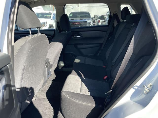 2024 Nissan Rogue SV - Photo 23