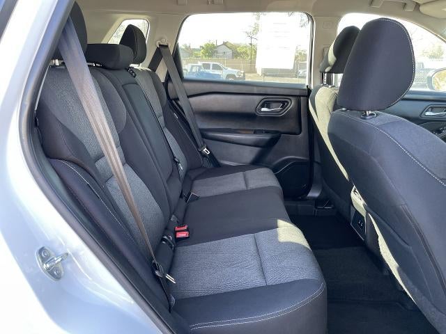 2024 Nissan Rogue SV - Photo 25