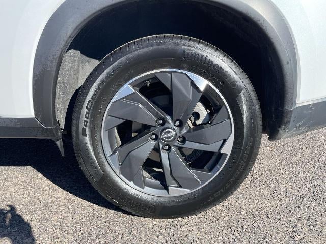 2024 Nissan Rogue SV - Photo 31