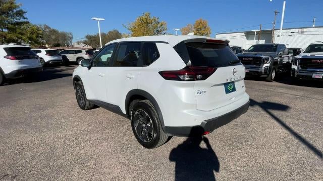 2024 Nissan Rogue SV - Photo 6