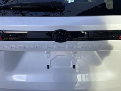 2025 Toyota Grand Highlander XLE