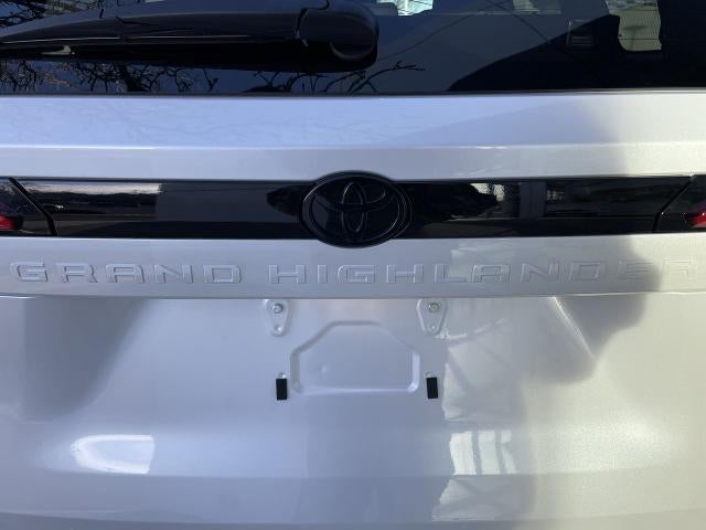 2025 Toyota Grand Highlander XLE
