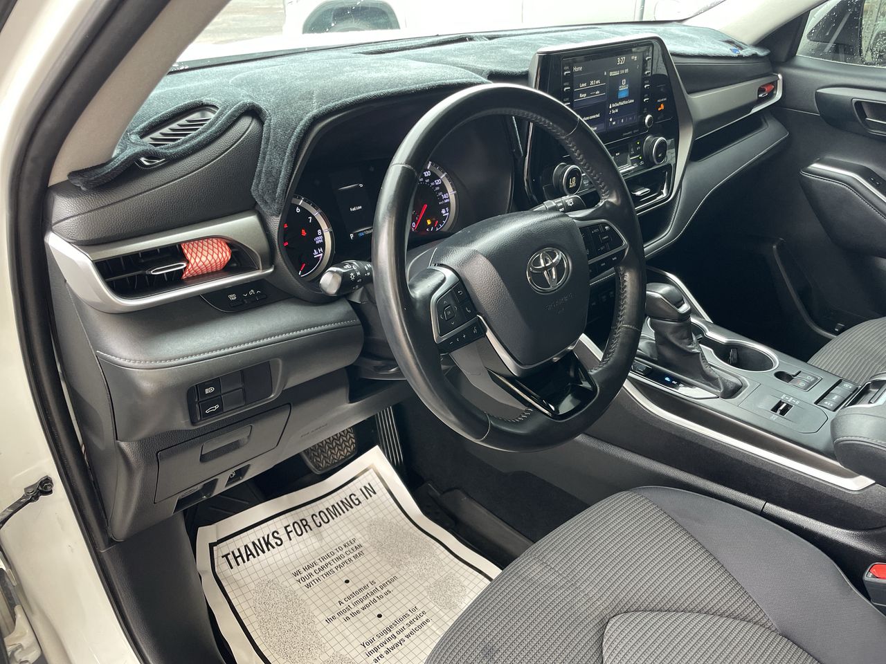 2020 Toyota Highlander LE
