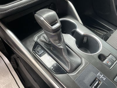 2020 Toyota Highlander LE