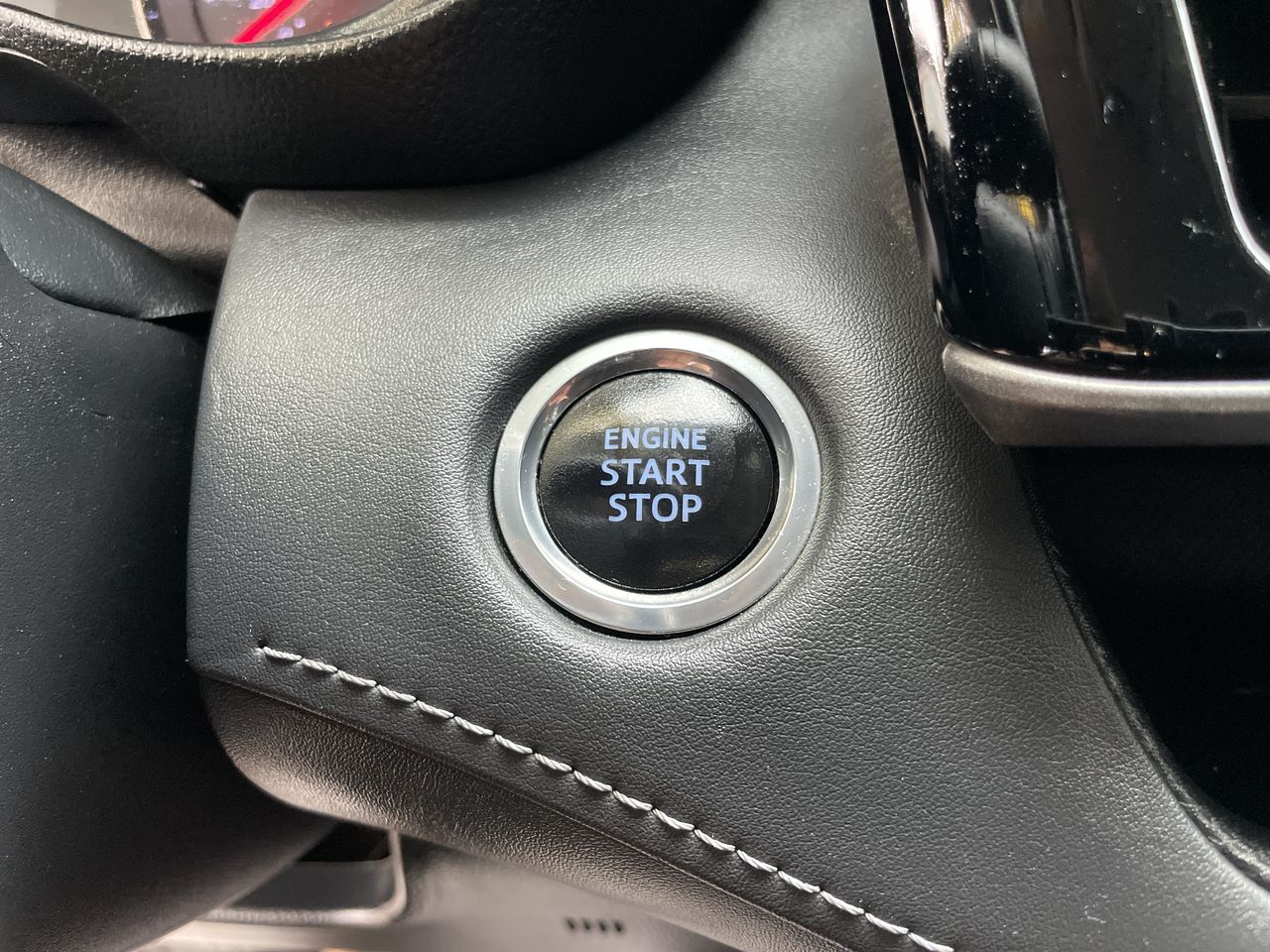 2020 Toyota Highlander LE