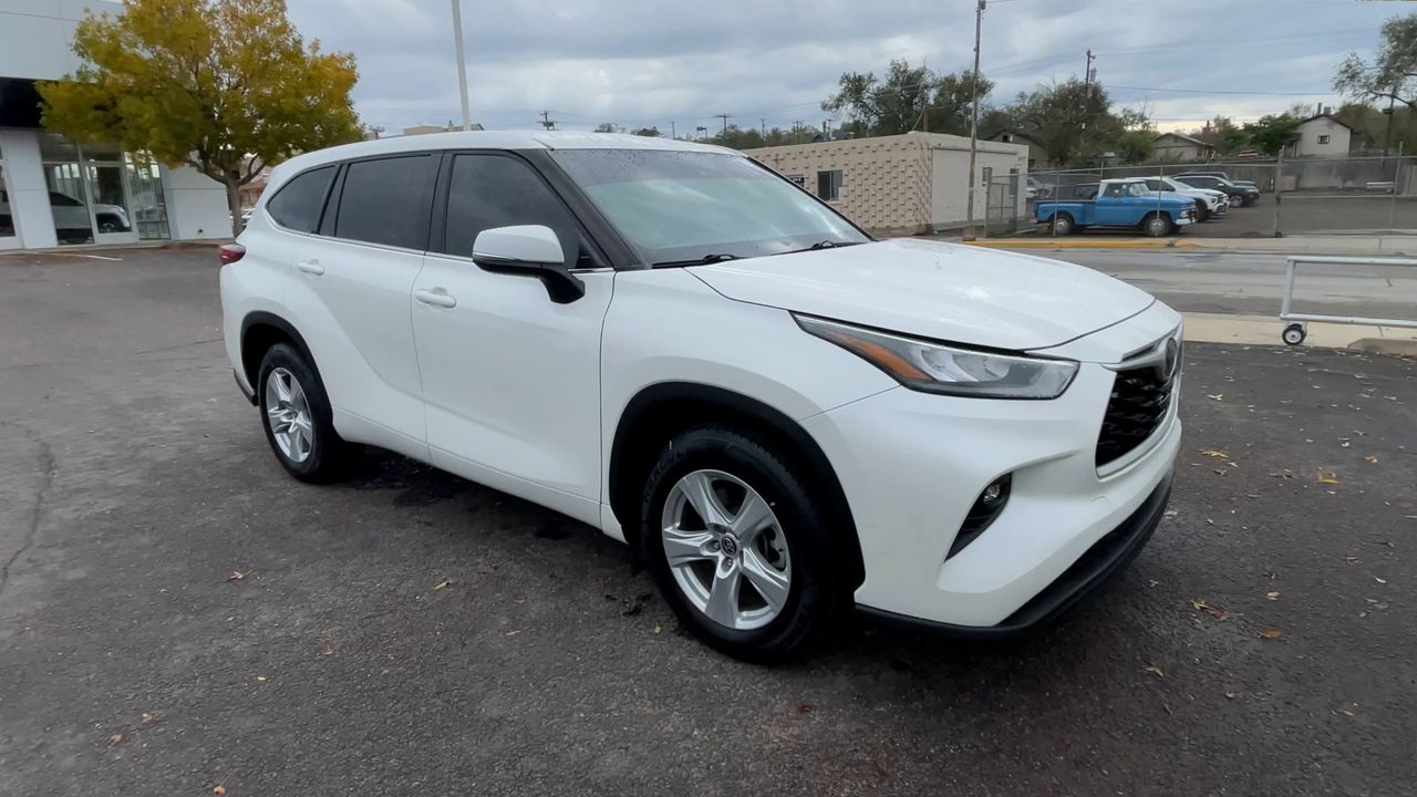 2020 Toyota Highlander LE