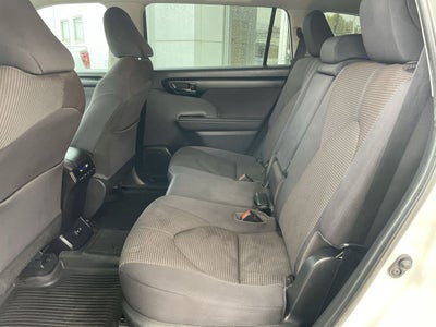 2020 Toyota Highlander LE