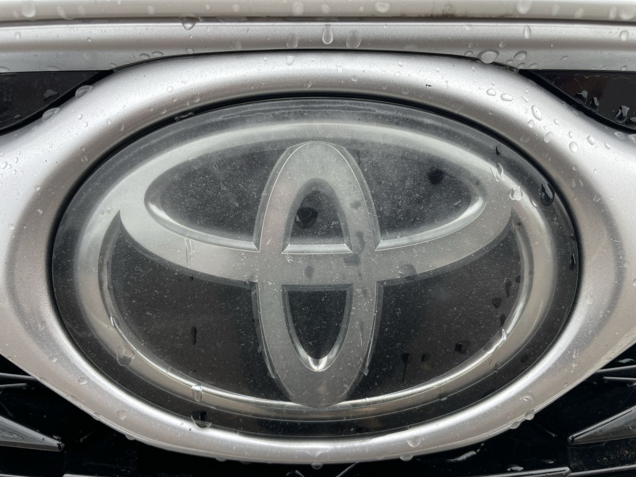 2020 Toyota Highlander LE