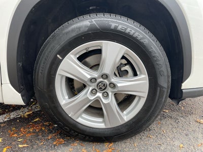 2020 Toyota Highlander LE