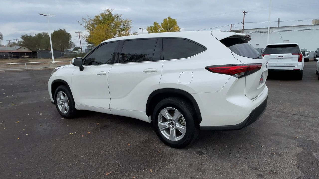 2020 Toyota Highlander LE