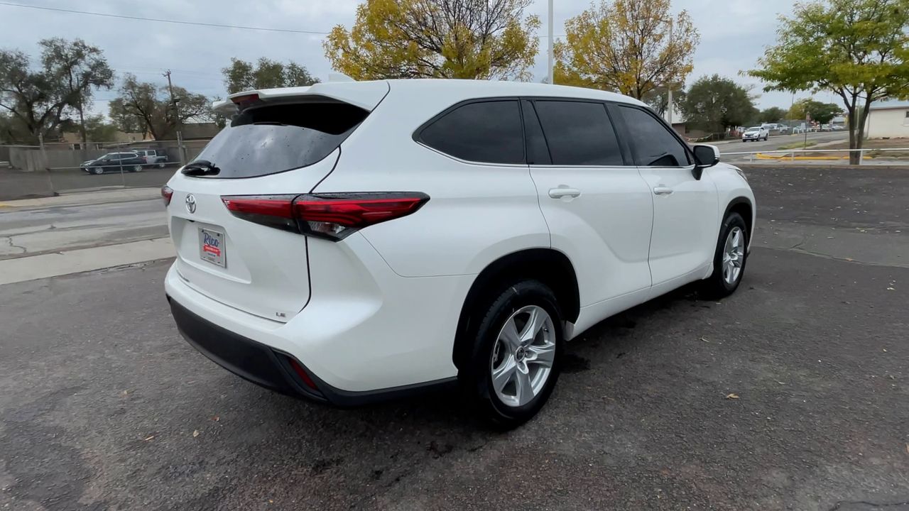 2020 Toyota Highlander LE