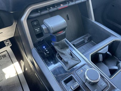 2022 Toyota Tundra 4WD SR5