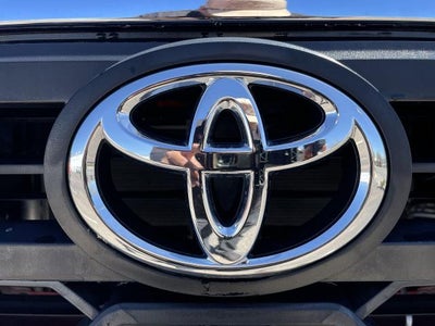 2022 Toyota Tundra 4WD SR5