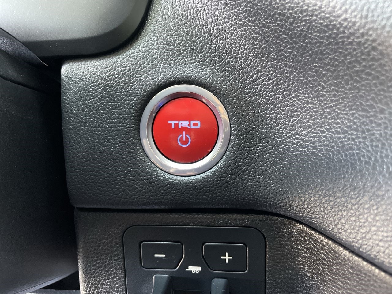 2024 Toyota Tundra 4WD Limited Hybrid