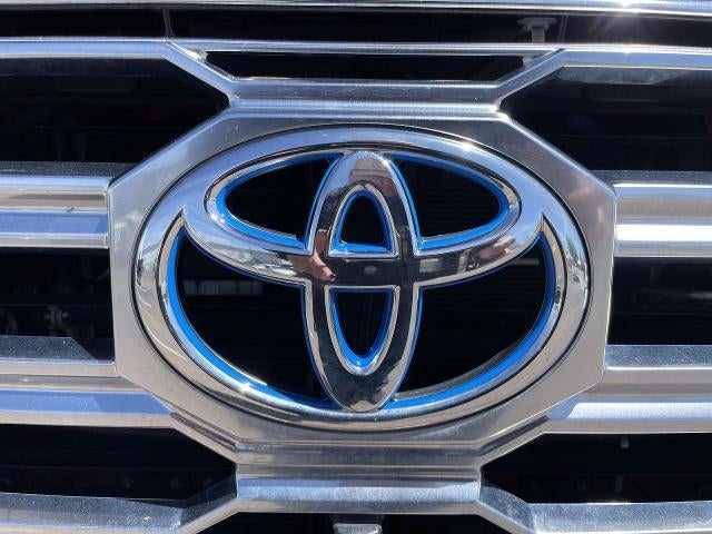 2024 Toyota Sequoia SR5