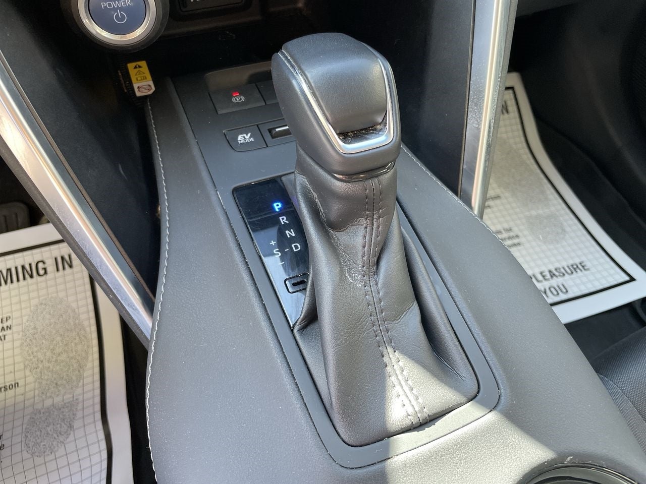 2022 Toyota Venza LE