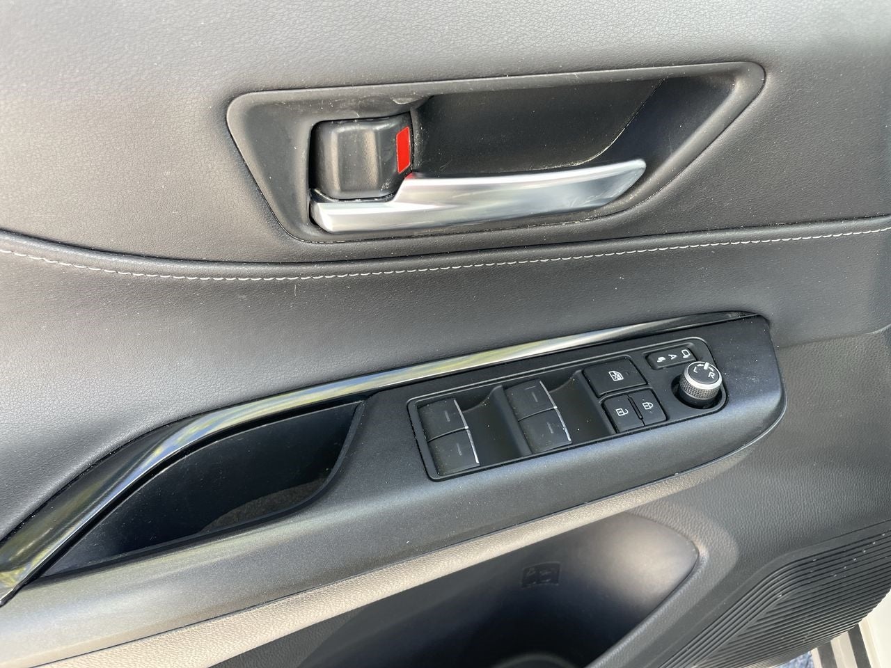 2022 Toyota Venza LE