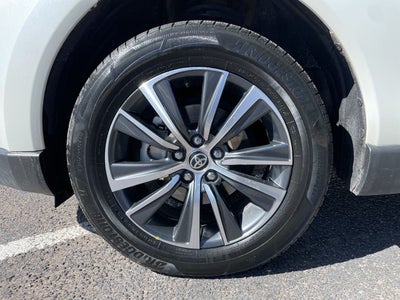 2022 Toyota Venza LE