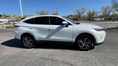 2022 Toyota Venza LE