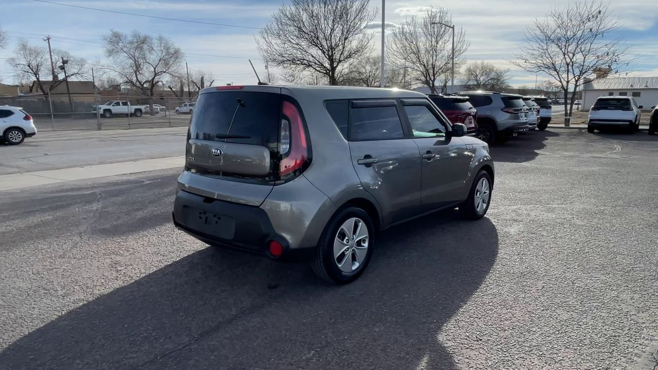 2016 Kia Soul Base